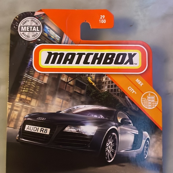 Audi R8 - Picture 2 of 13